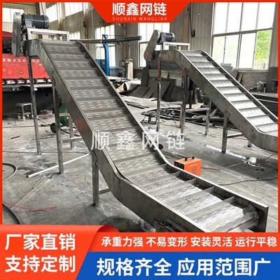 垂直提升机